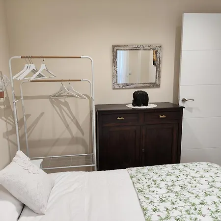 Διαμέρισμα Moderno, Luminoso Y Exterior En Calle Peatonal