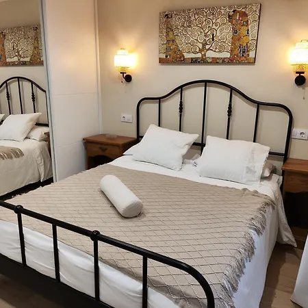 Moderno, Luminoso Y Exterior En Calle Peatonal Appartamento